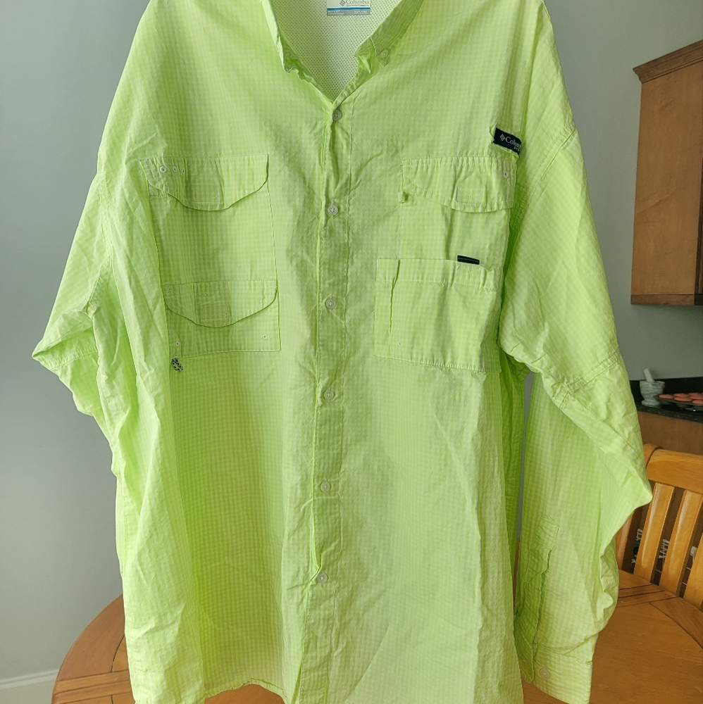 Mens green fishing shirt